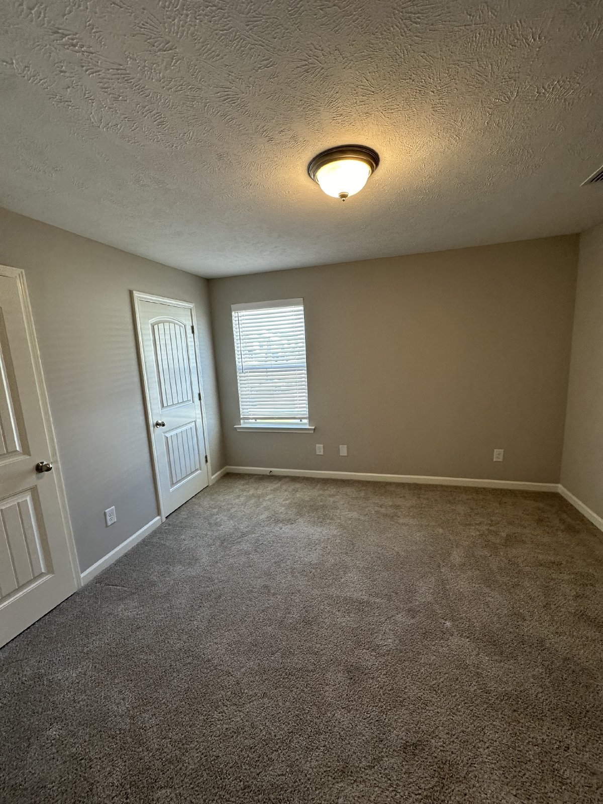 Beautiful 2 Bed 2.5 Bath Townhome *ZONED FOR BLACKMANS SCHOOLS* property image