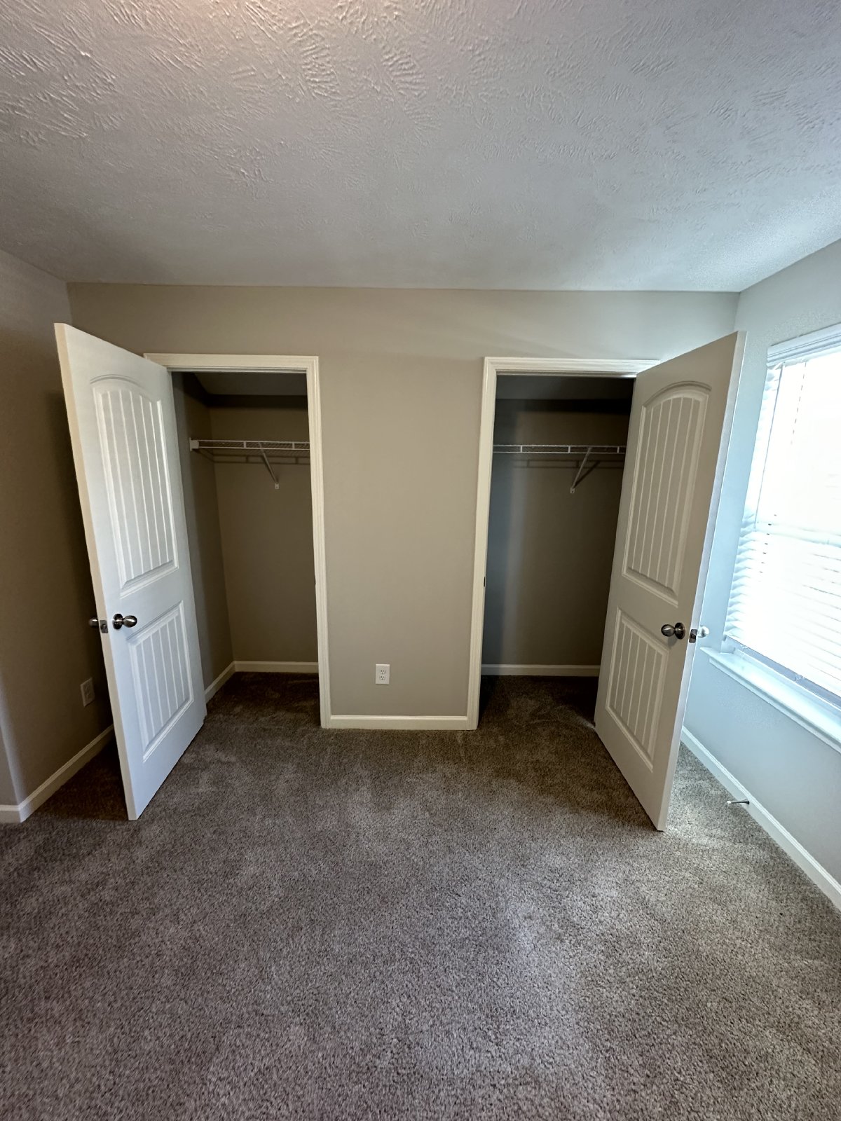 Beautiful 2 Bed 2.5 Bath Townhome *ZONED FOR BLACKMANS SCHOOLS* property image