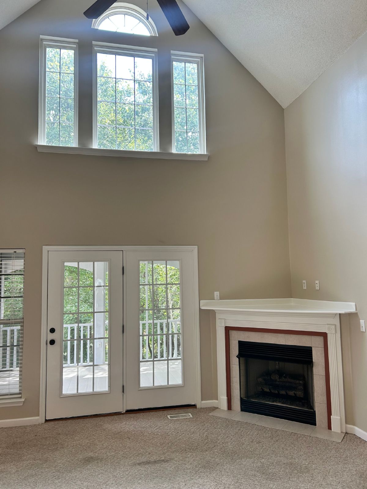 $500.00 OFF JANUARY RENT!! Soddy Daisy Oasis! 3 beds, 2.5 baths, huge garage & yard!Soddy Daisy Oasis! 3 beds, 2.5 baths, huge garage & yard! property image