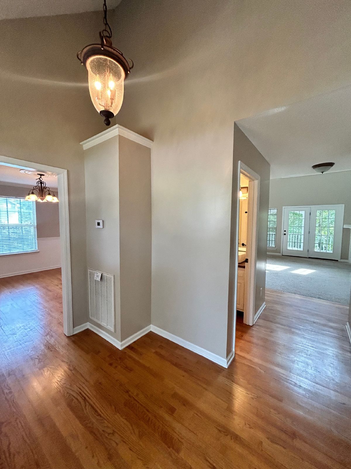 $500.00 OFF JANUARY RENT!! Soddy Daisy Oasis! 3 beds, 2.5 baths, huge garage & yard!Soddy Daisy Oasis! 3 beds, 2.5 baths, huge garage & yard! property image