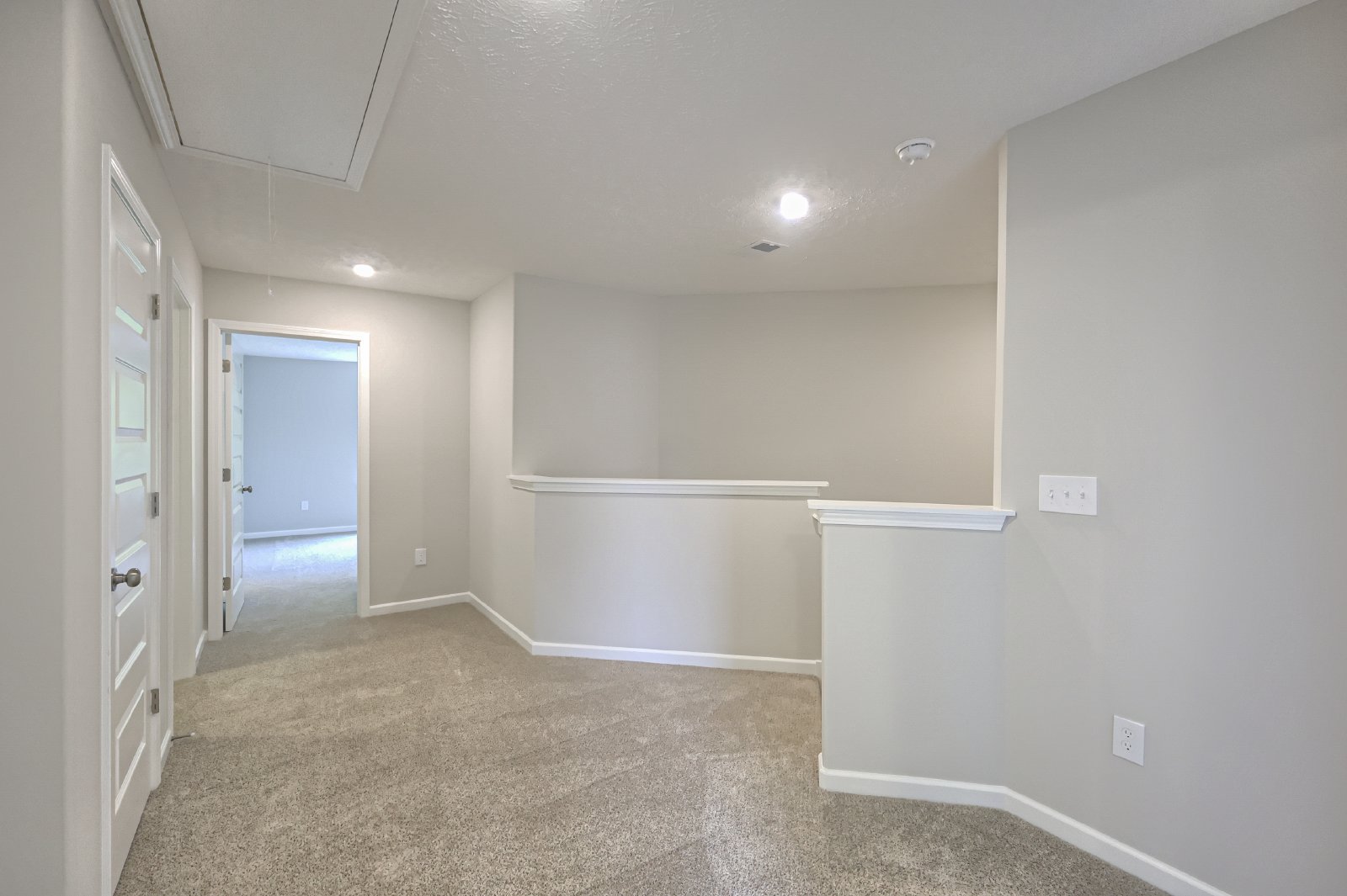 LIKE NEW STUNNING 3 Bed 2.5 Bath in Manchester! property image