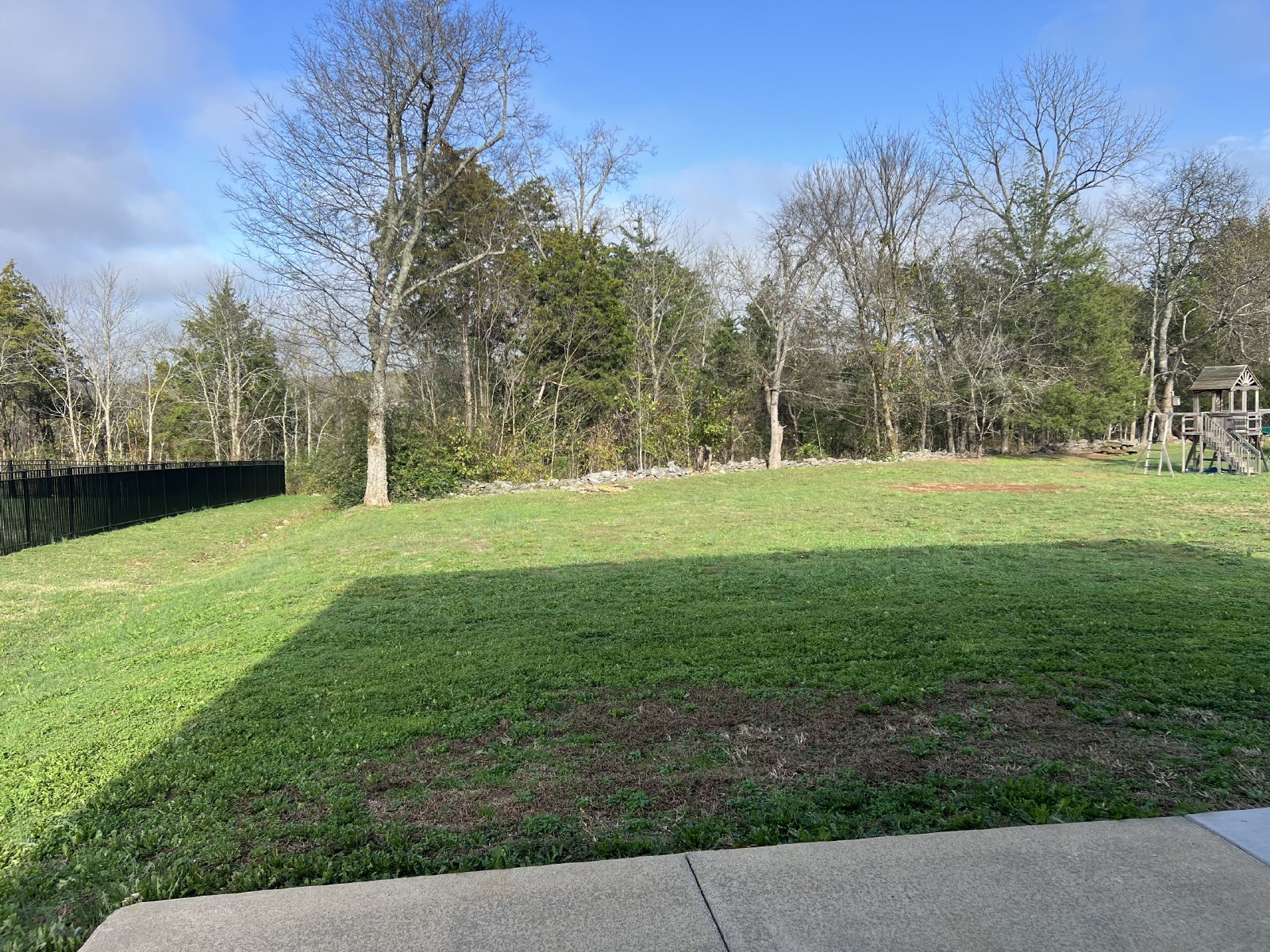 Move-in Special! Available Immediately! Gorgeous 4 Bedroom 3 Bath in Creeksbend Subdivision property image