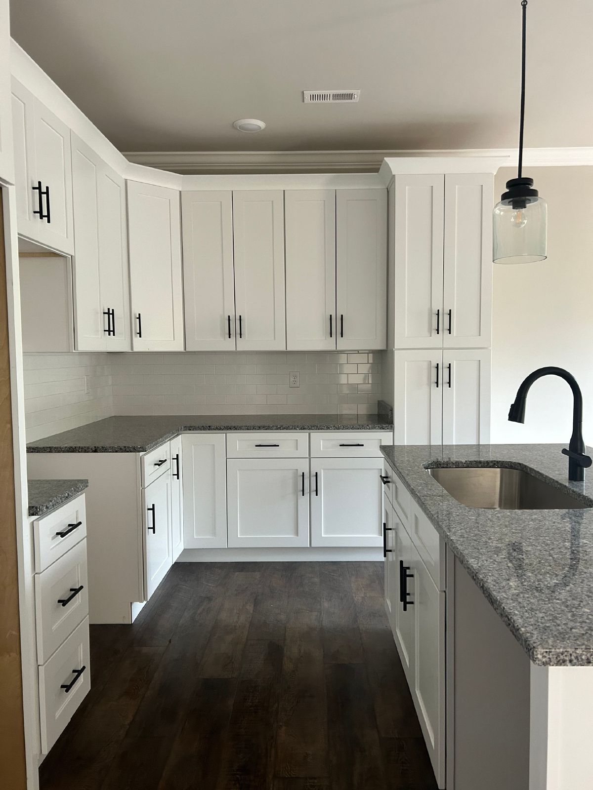 *BRAND NEW* 2 Beds, 2 Baths, 1 Car Garage property image