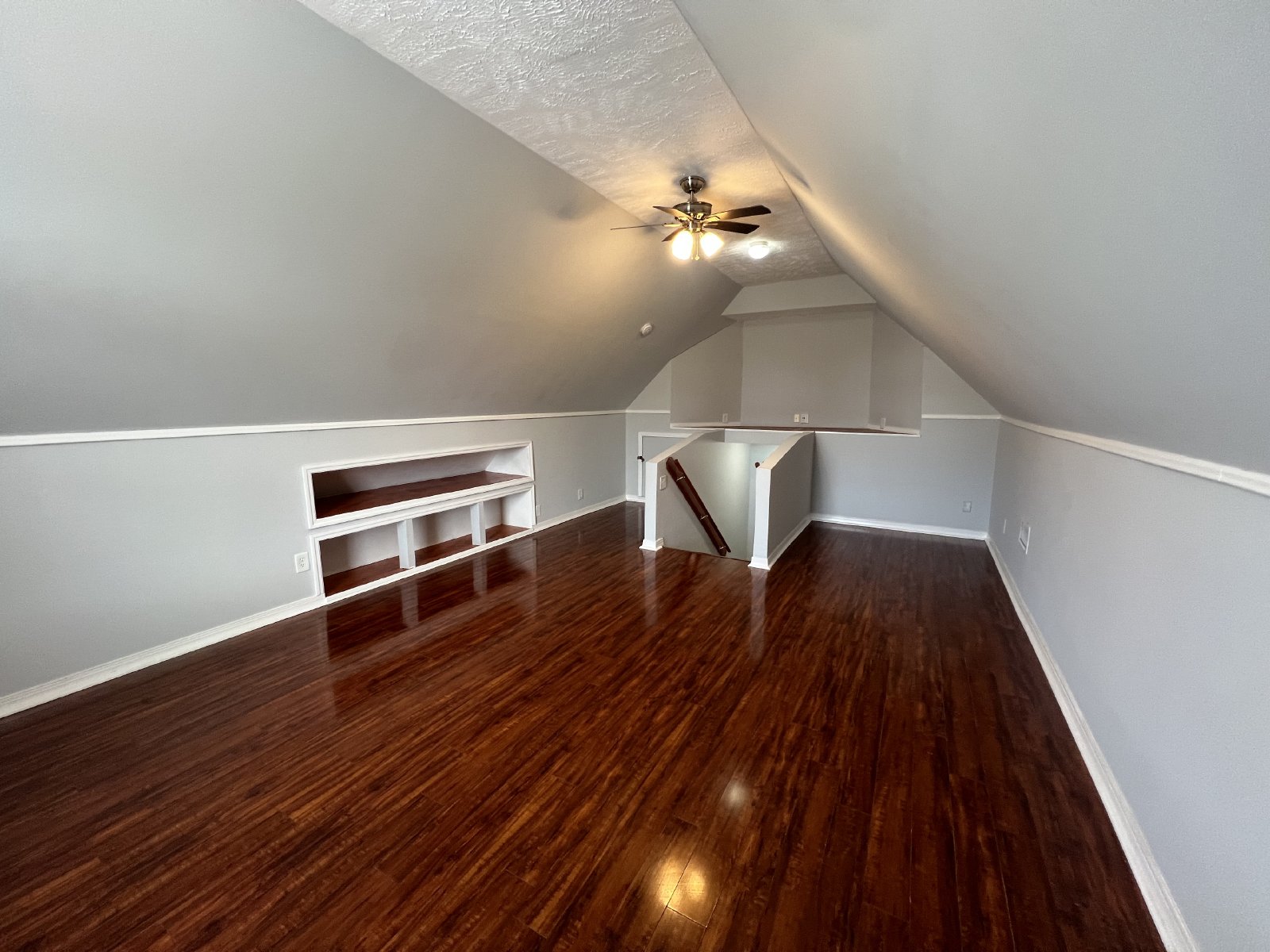 Nice 3 Bedroom 2 Bathroom + Bonus in Murfreesboro! Available Immediately! property image