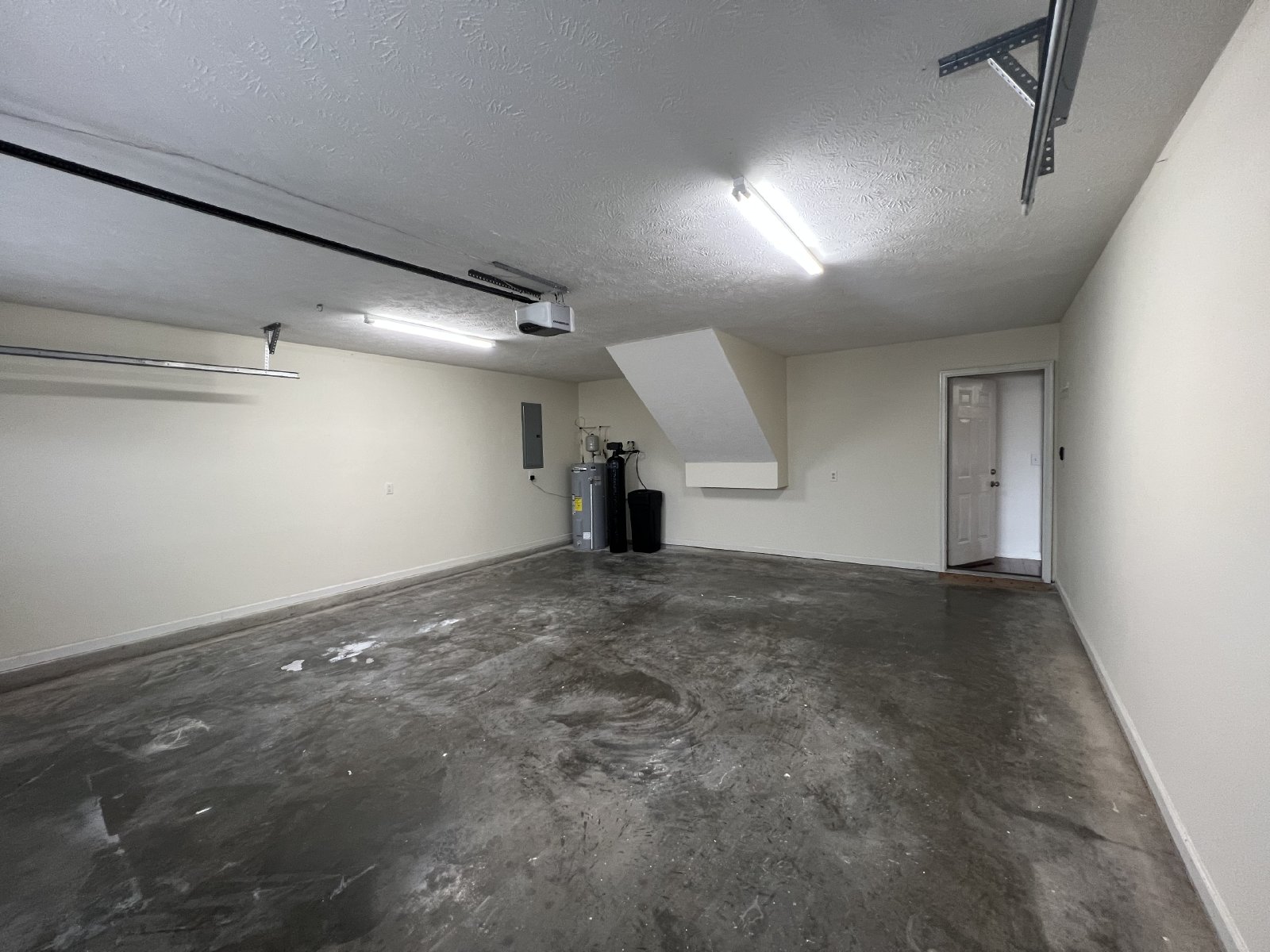 Nice 3 Bedroom 2 Bathroom + Bonus in Murfreesboro! Available Immediately! property image