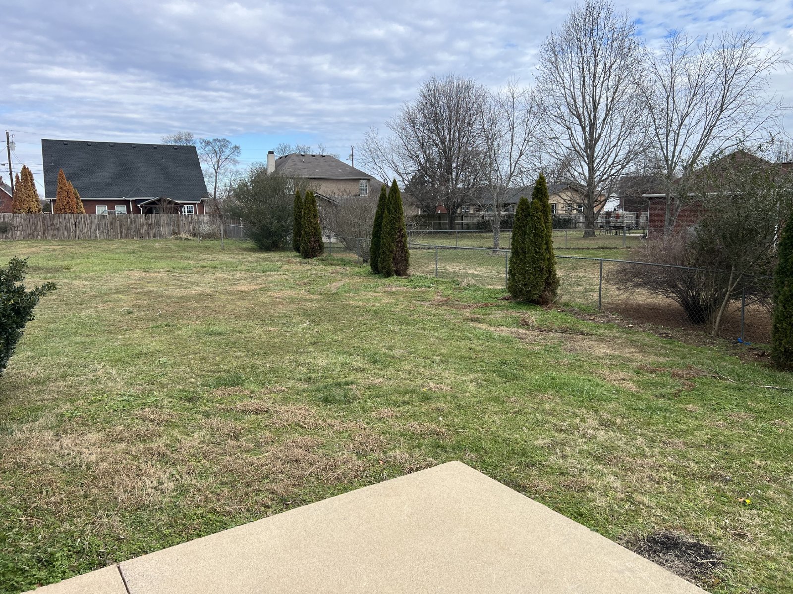 Nice 3 Bedroom 2 Bathroom + Bonus in Murfreesboro! Available Immediately! property image