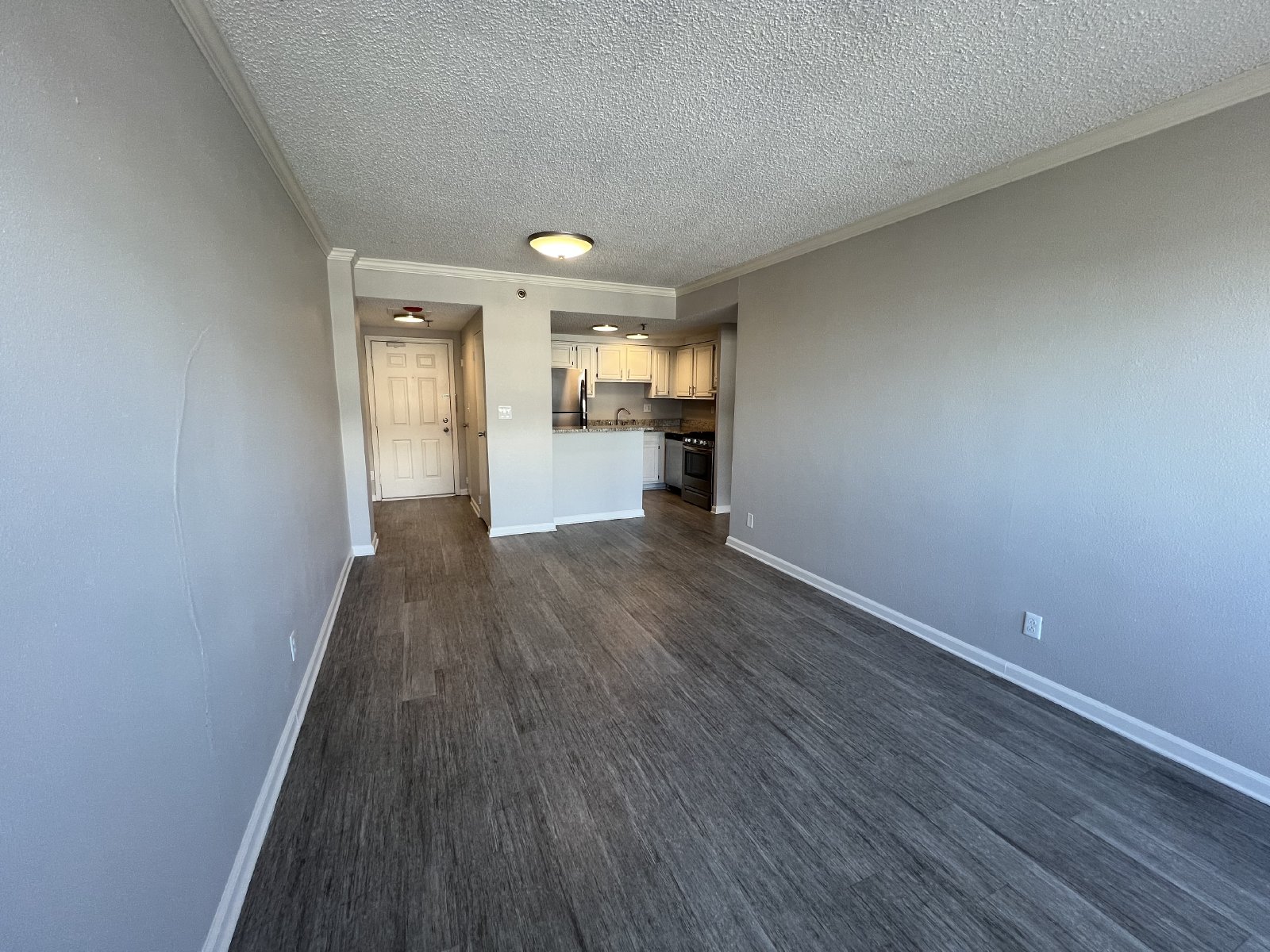 Charming 1 bed 1 Bath Condo - Minutes from Downtown property image