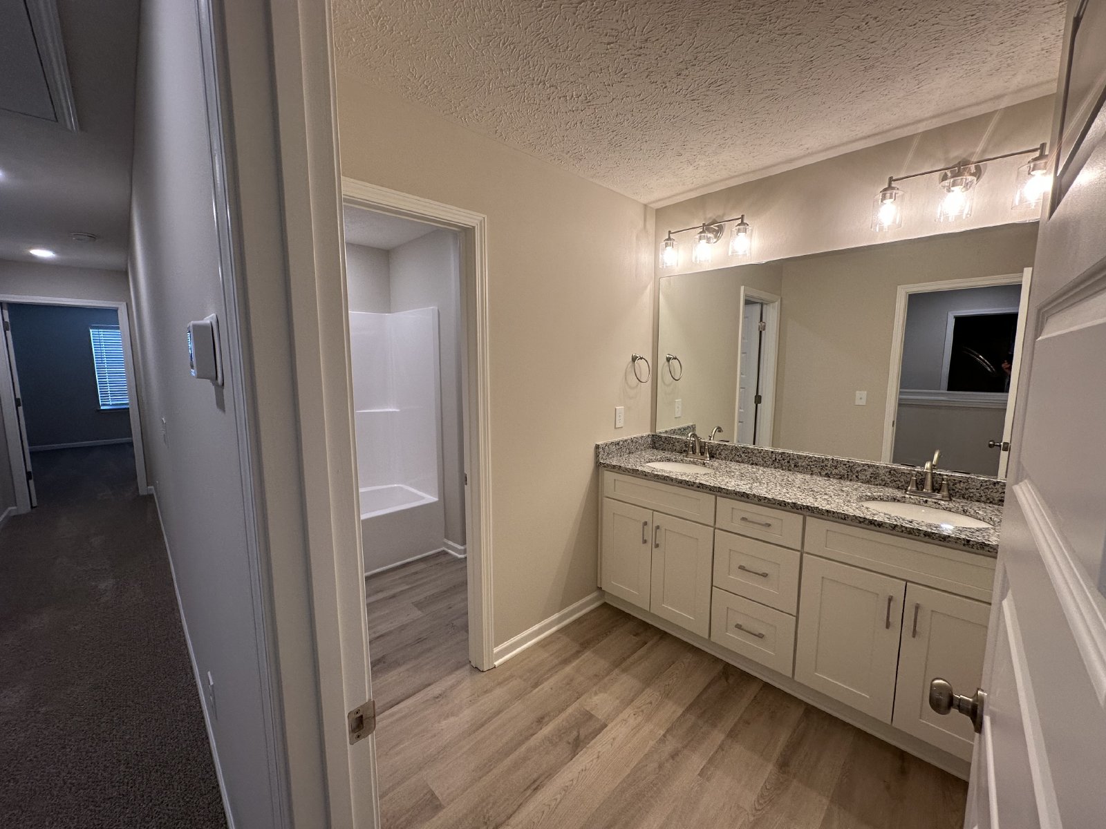 BRAND NEW 4 Bed 3.5 Bath Townhome Near The Heart Of Shelbyville property image