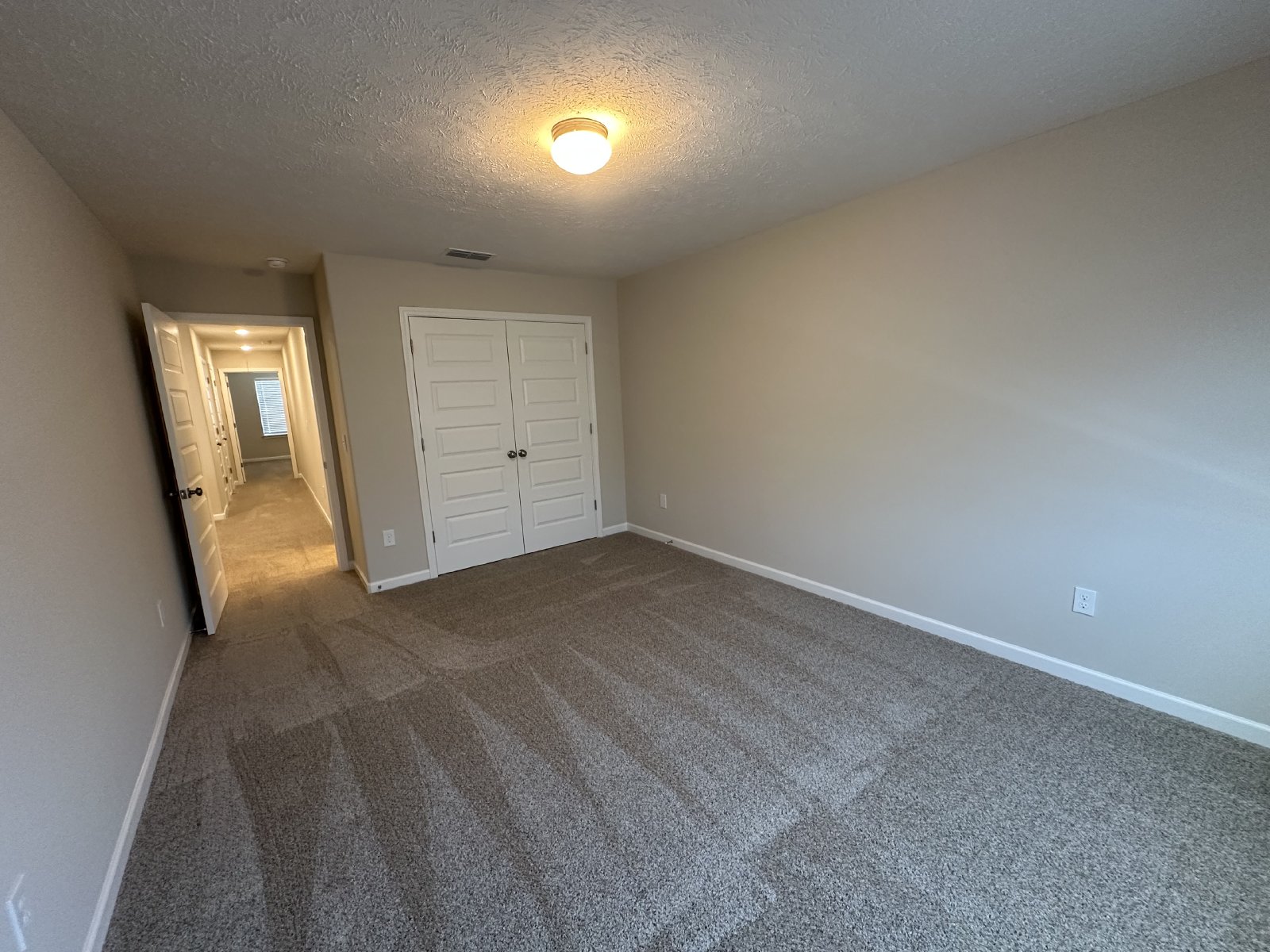BRAND NEW 4 Bed 3.5 Bath Townhome Near The Heart Of Shelbyville property image