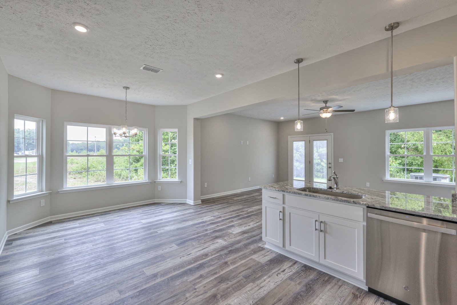Beautiful NEW 3 Bed 2.5 Bath Townhome in Manchester! property image