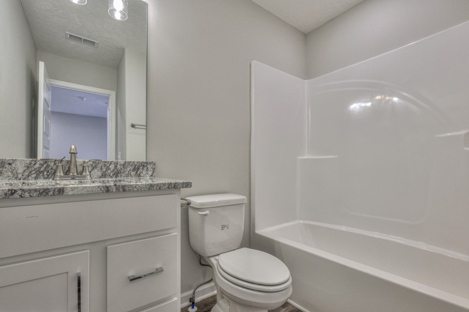 Beautiful NEW 3 Bed 2.5 Bath Townhome in Manchester! property image