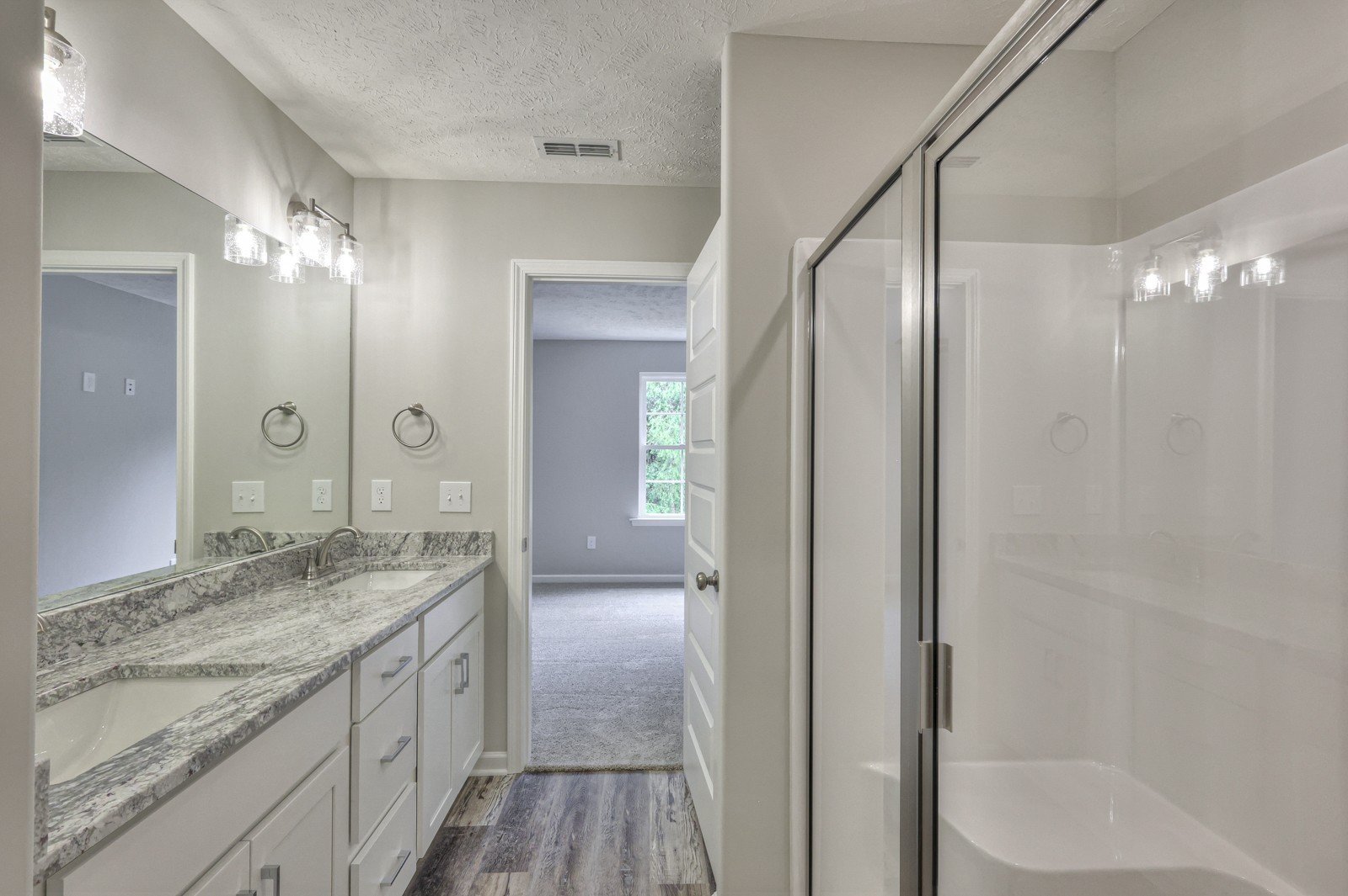 Beautiful NEW 3 Bed 2.5 Bath Townhome in Manchester! property image