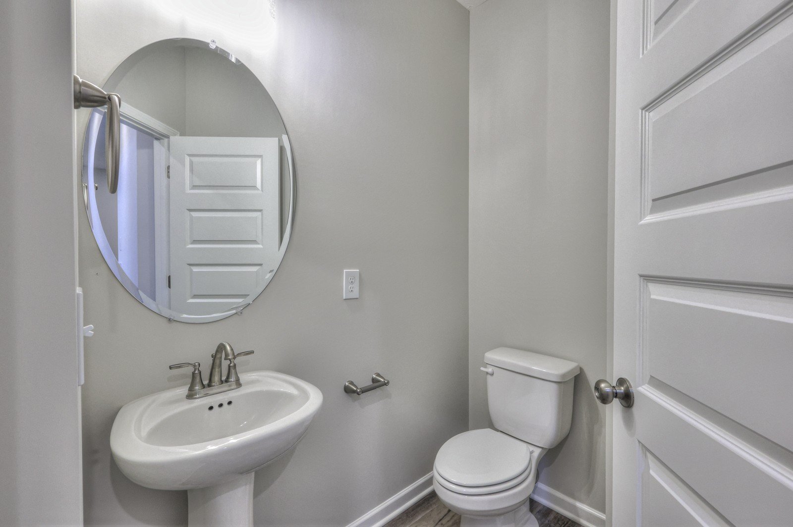 Beautiful NEW 3 Bed 2.5 Bath Townhome in Manchester! property image