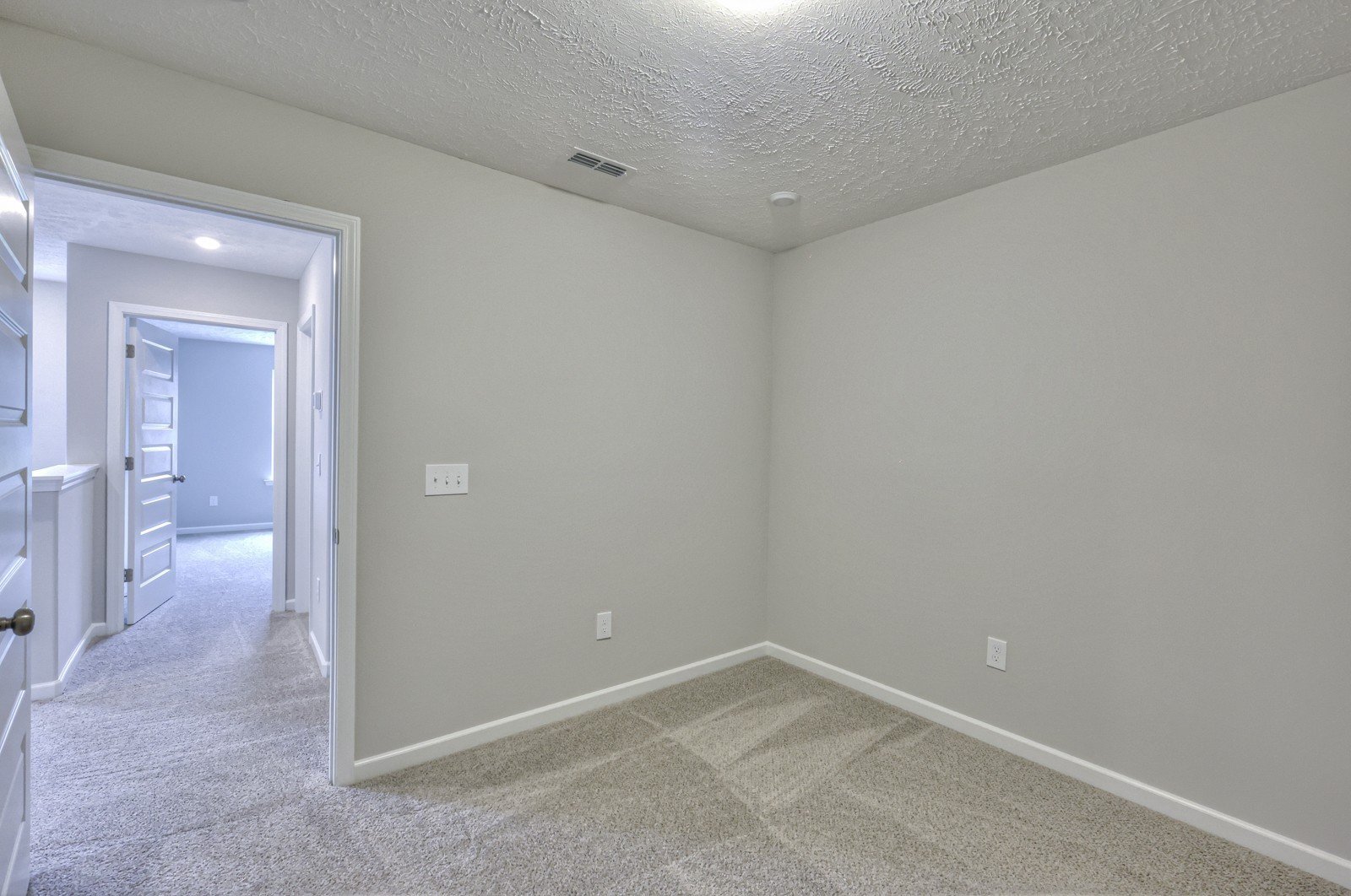 Beautiful NEW 3 Bed 2.5 Bath Townhome in Manchester! property image