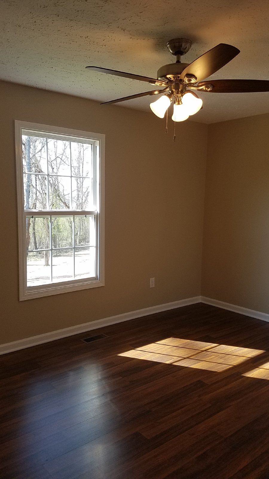 Beautiful 3 Bedroom 2 Bath Home in Manchester property image