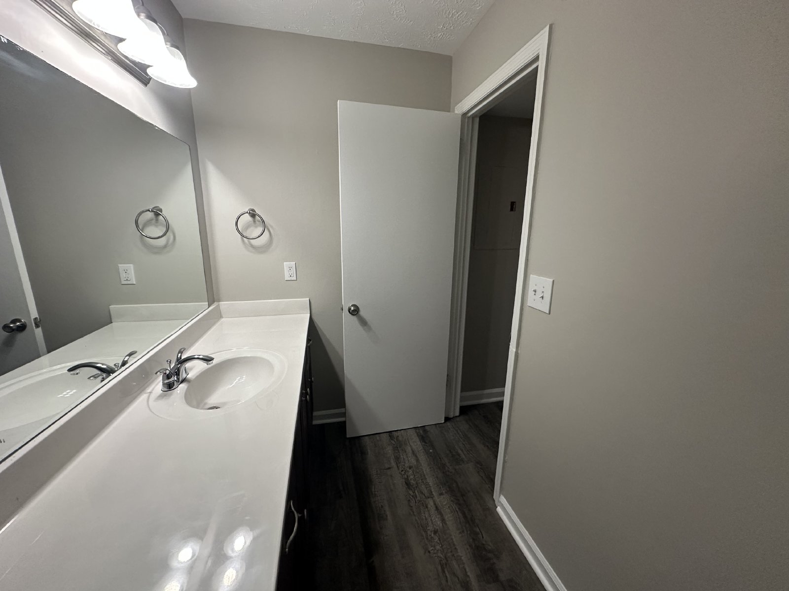 Newly Updated 1 Bed 1 Bath Apartment Minutes from MTSU property image