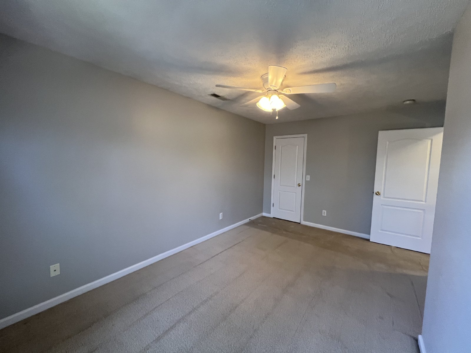 Nice 2 Bedroom, 2.5 Bath Townhome - Close to MTSU! Available now property image