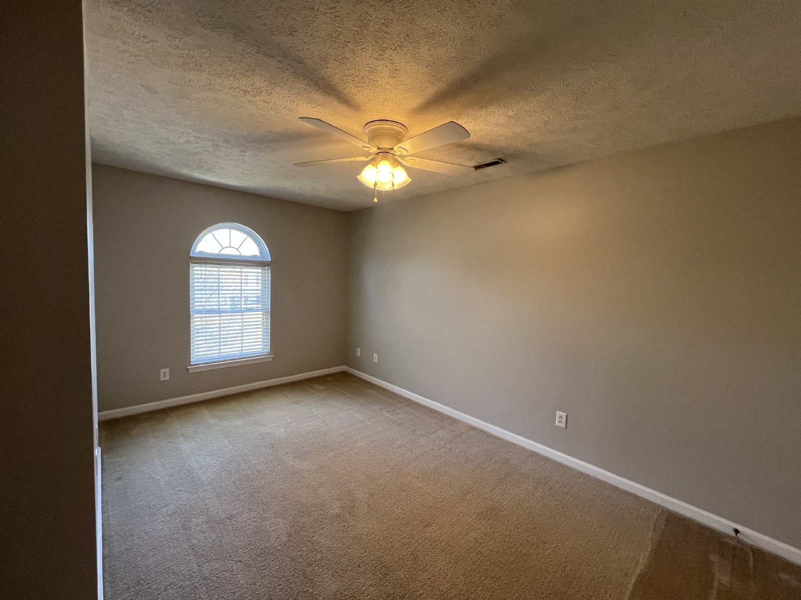 Nice 2 Bedroom, 2.5 Bath Townhome - Close to MTSU! Available now property image