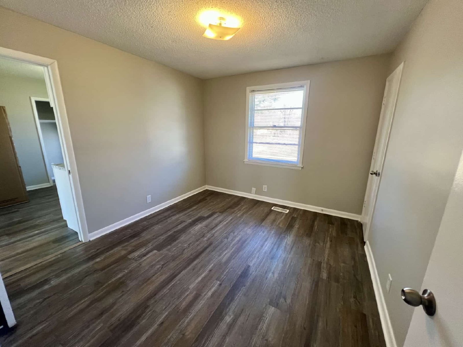 3 Bed, 1.5 Bath in Murfreesboro, *Big Yard* property image