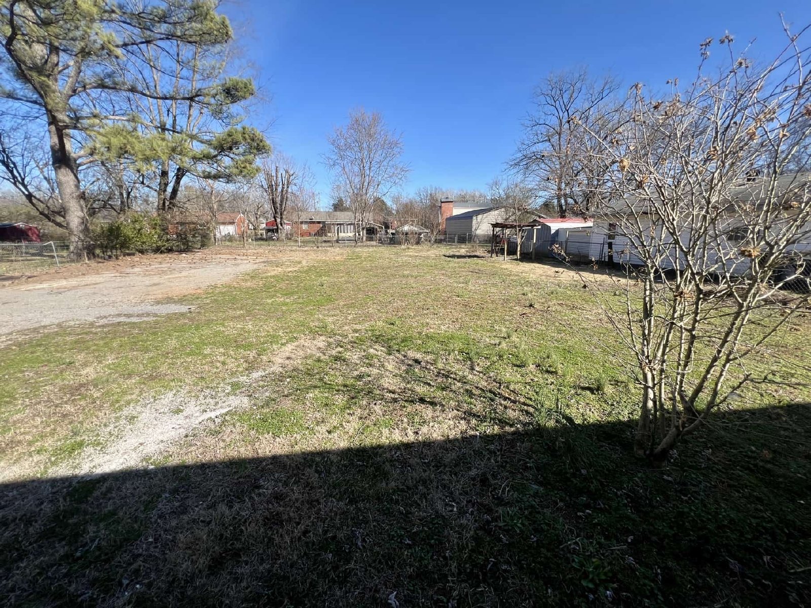 3 Bed, 1.5 Bath in Murfreesboro, *Big Yard* property image