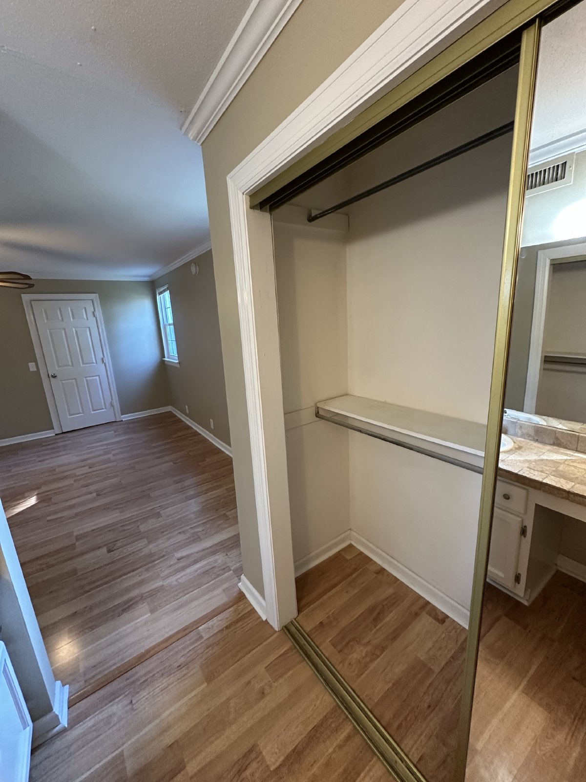Cute 2 Bed 2 Bath Condo Near MTSU property image