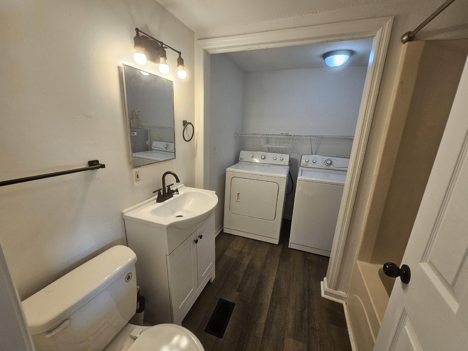 Cozy Duplex in Central Tullahoma property image