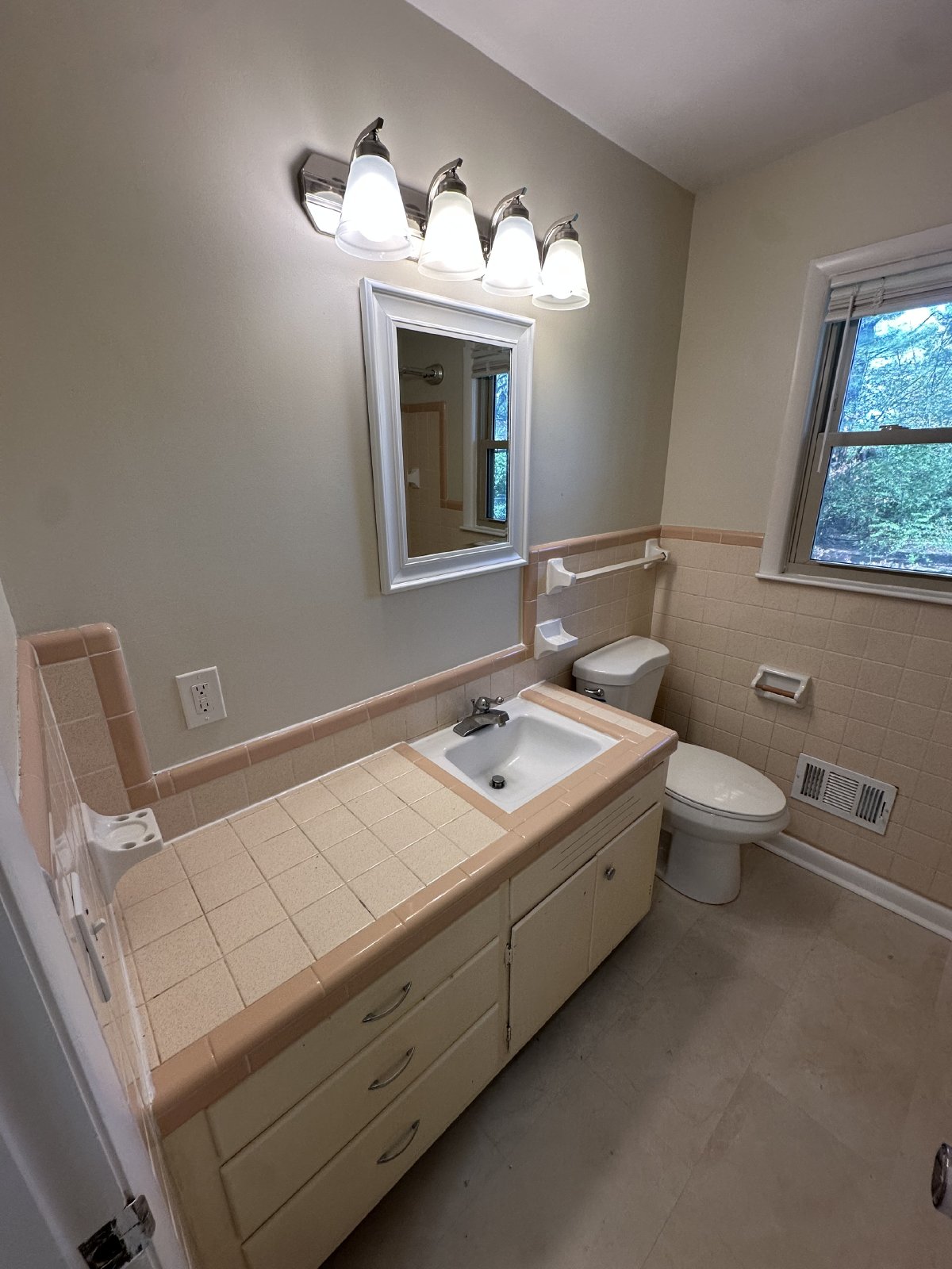 4 BR, 2 BA, Fenced In Backyard with Storage Shed, Bonus Room, in Charming Neighborhood! property image