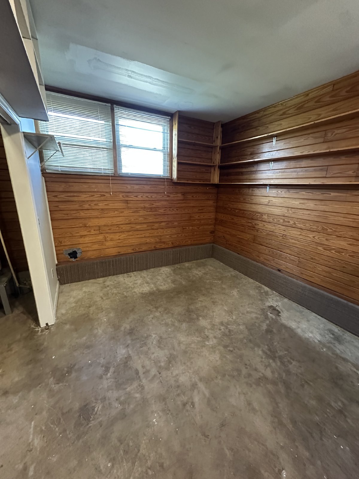 4 BR, 2 BA, Fenced In Backyard with Storage Shed, Bonus Room, in Charming Neighborhood! property image