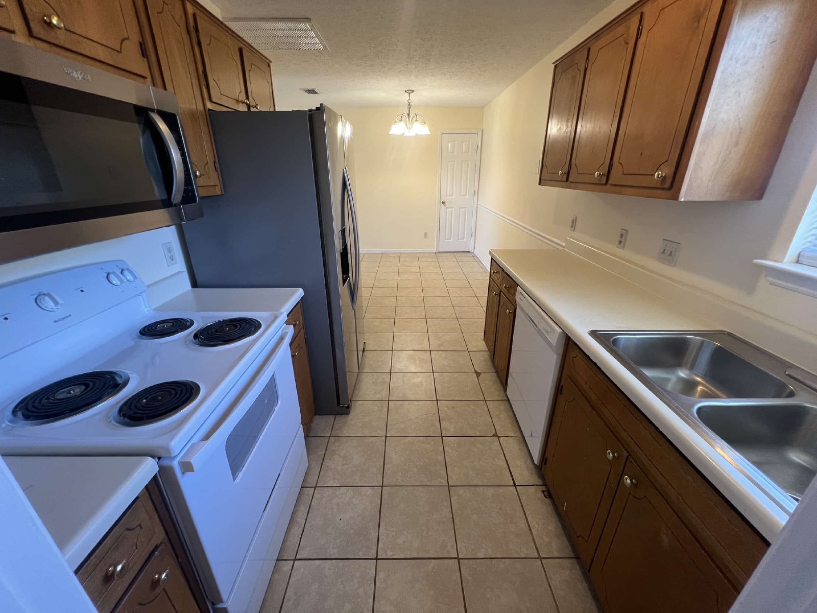 Privacy Fence! 3 Bed, 2 Bath, 20' Storage Building property image