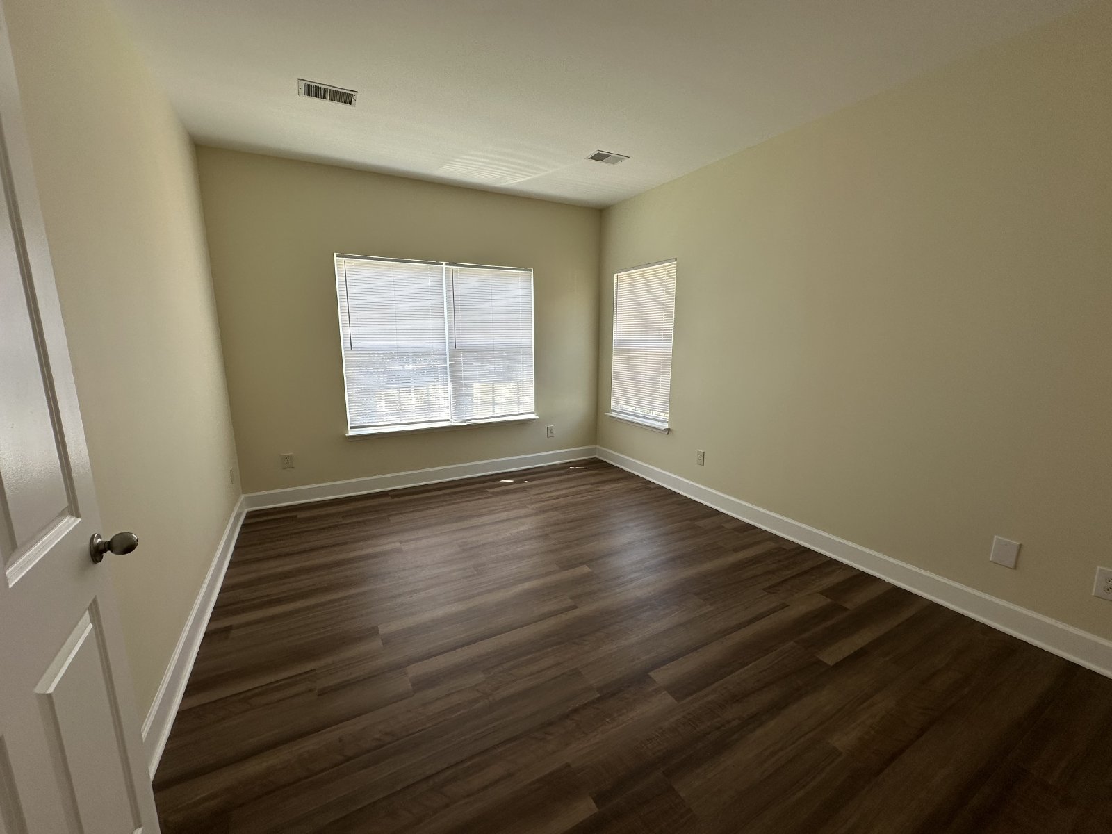 Lenox Village Condo!  Newly Renovated 2 Bed 1 Bath Apartment - Washer & Dryer included. property image