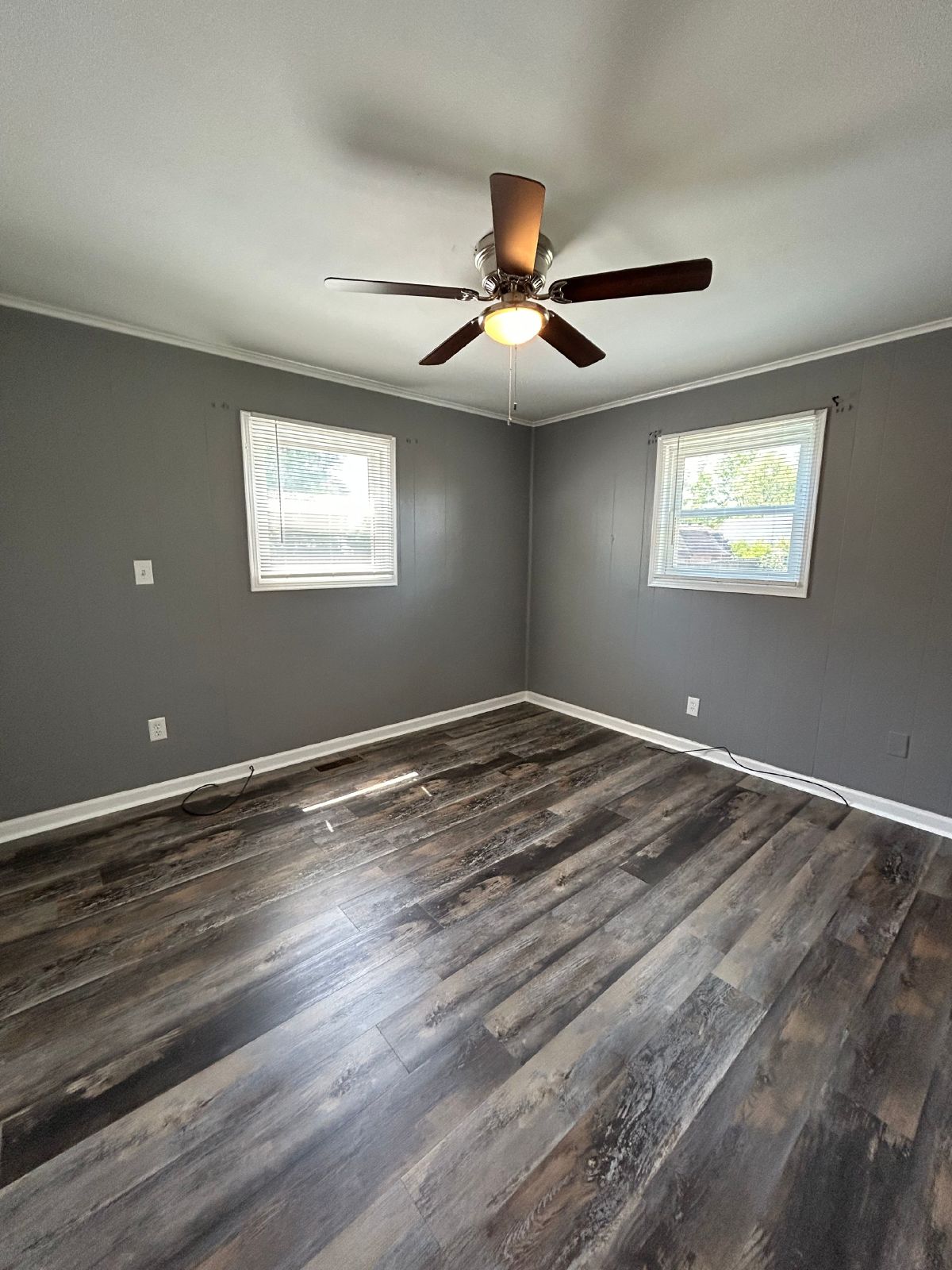 Charming Home with 3 Beds, 1.5 Baths, 1 Car Garage, Fully Fenced Privacy Fence & Refinished Hardwood Floors! property image