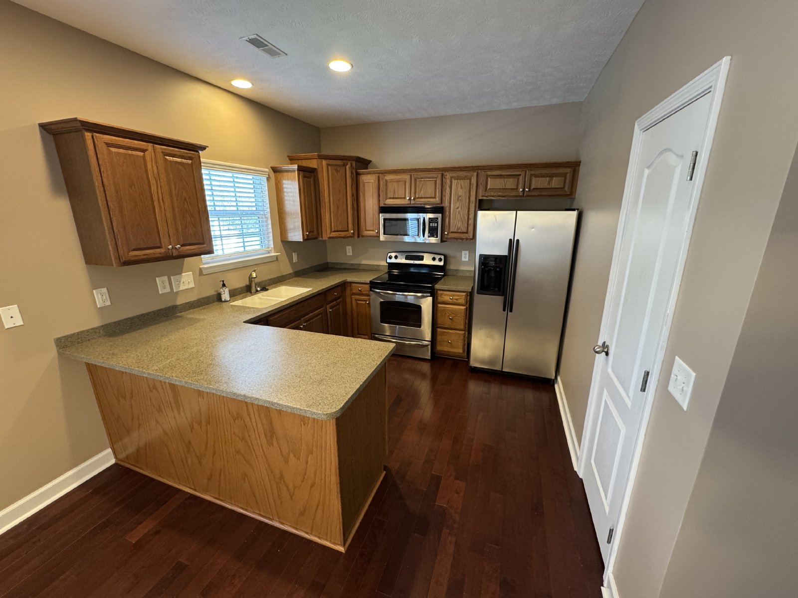 Spacious 3-Bedroom Townhouse in a Prime Hermitage/Old Hickory Location! property image