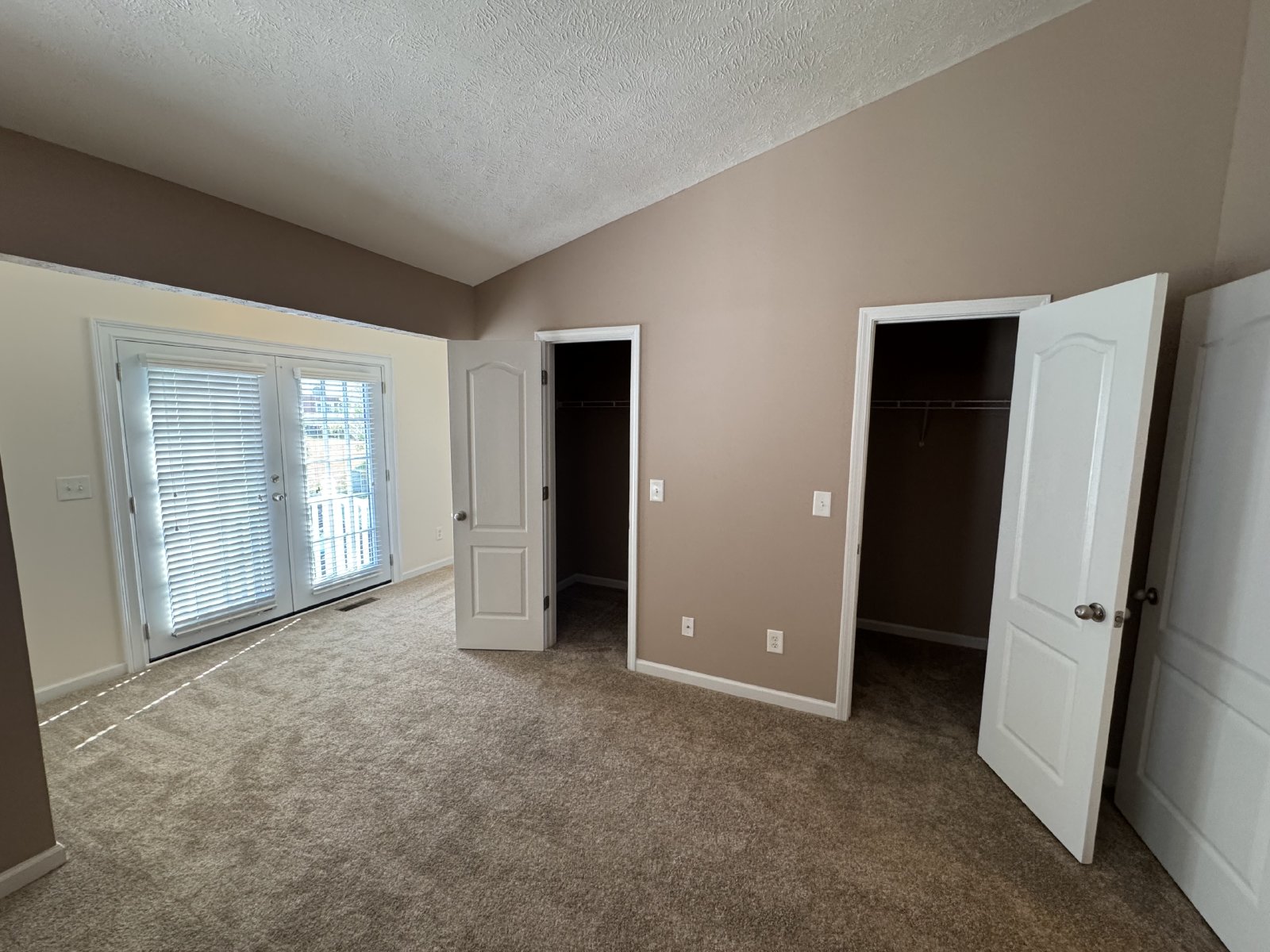 Spacious 3-Bedroom Townhouse in a Prime Hermitage/Old Hickory Location! property image