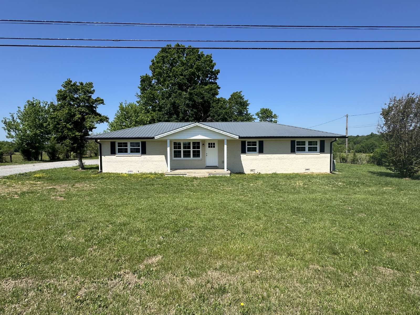 Newly Renovated Home in Shelbyville - 30 minutes from Murfreesboro property image