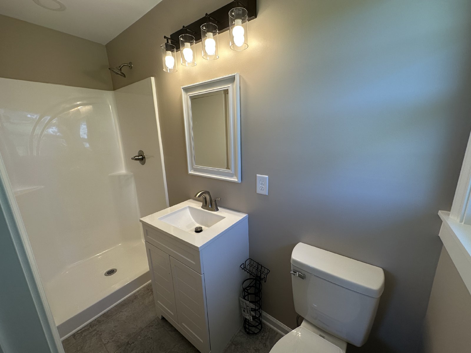 Newly Renovated Home in Shelbyville - 30 minutes from Murfreesboro property image