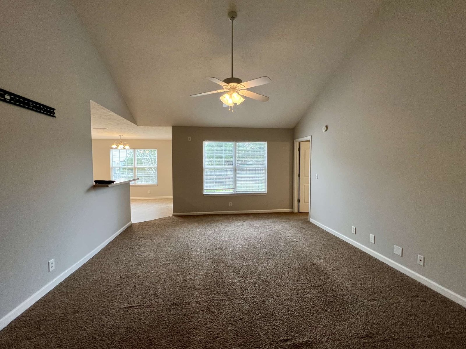3x2 West Murfreesboro*One Level*Deck*Ready for move in! property image