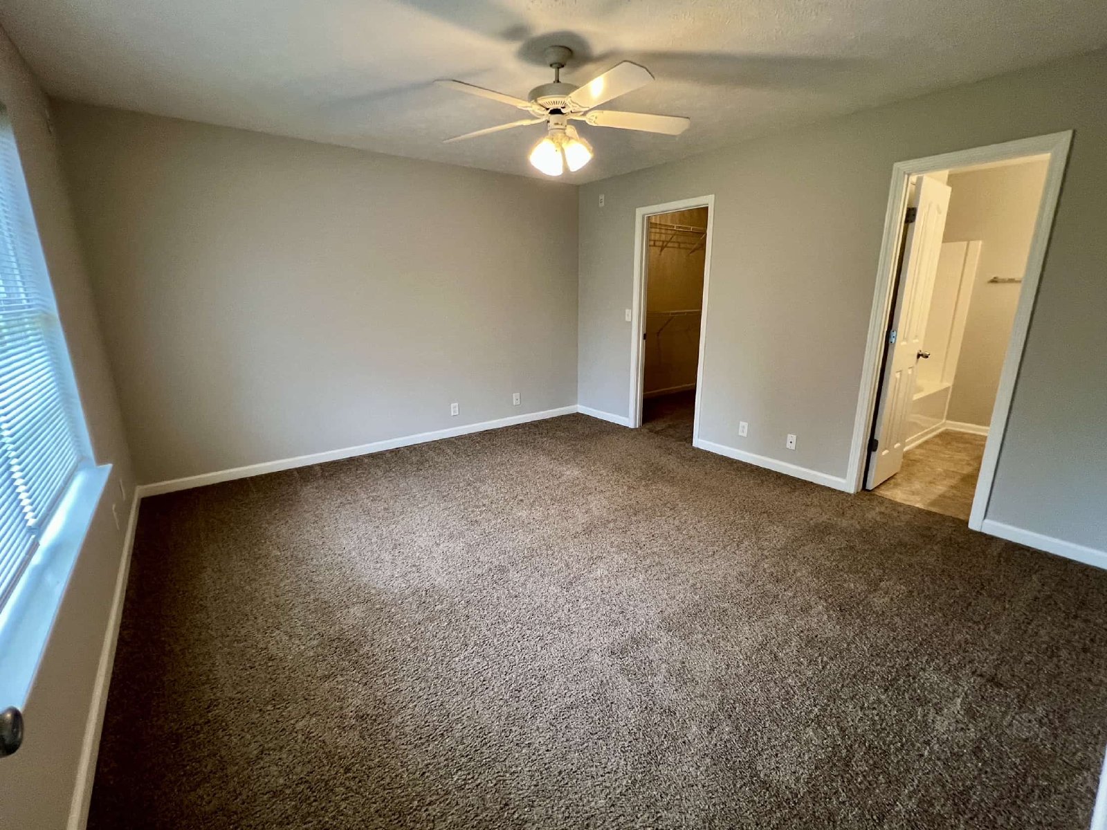 3x2 West Murfreesboro*One Level*Deck*Ready for move in! property image