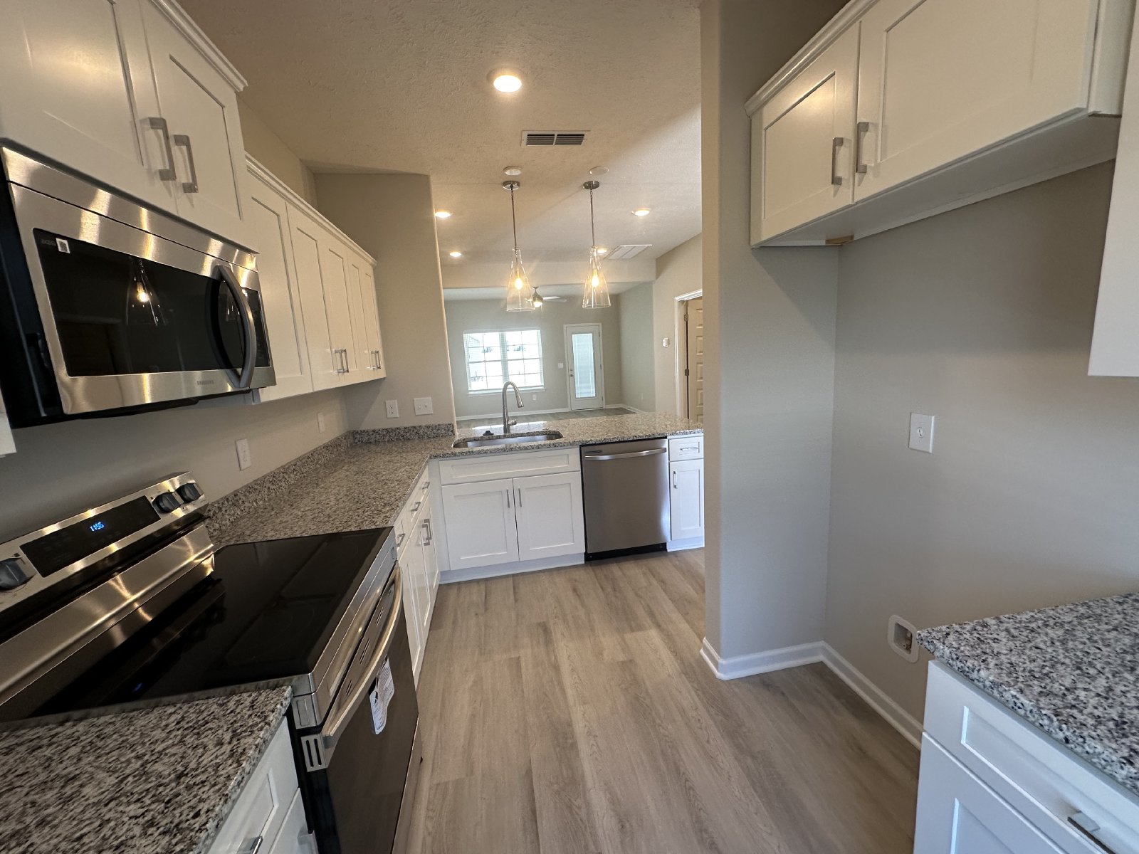 4 Bed 3 Bath Townhome Near The Heart Of Shelbyville! property image