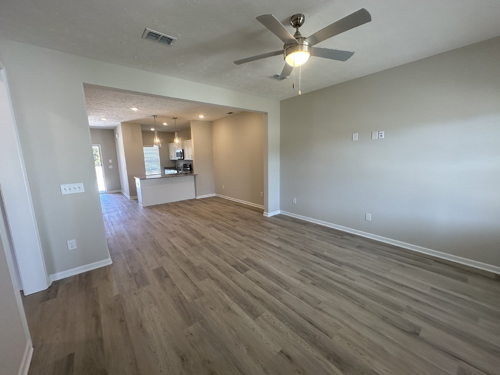 4 Bed 3 Bath Townhome Near The Heart Of Shelbyville! property image