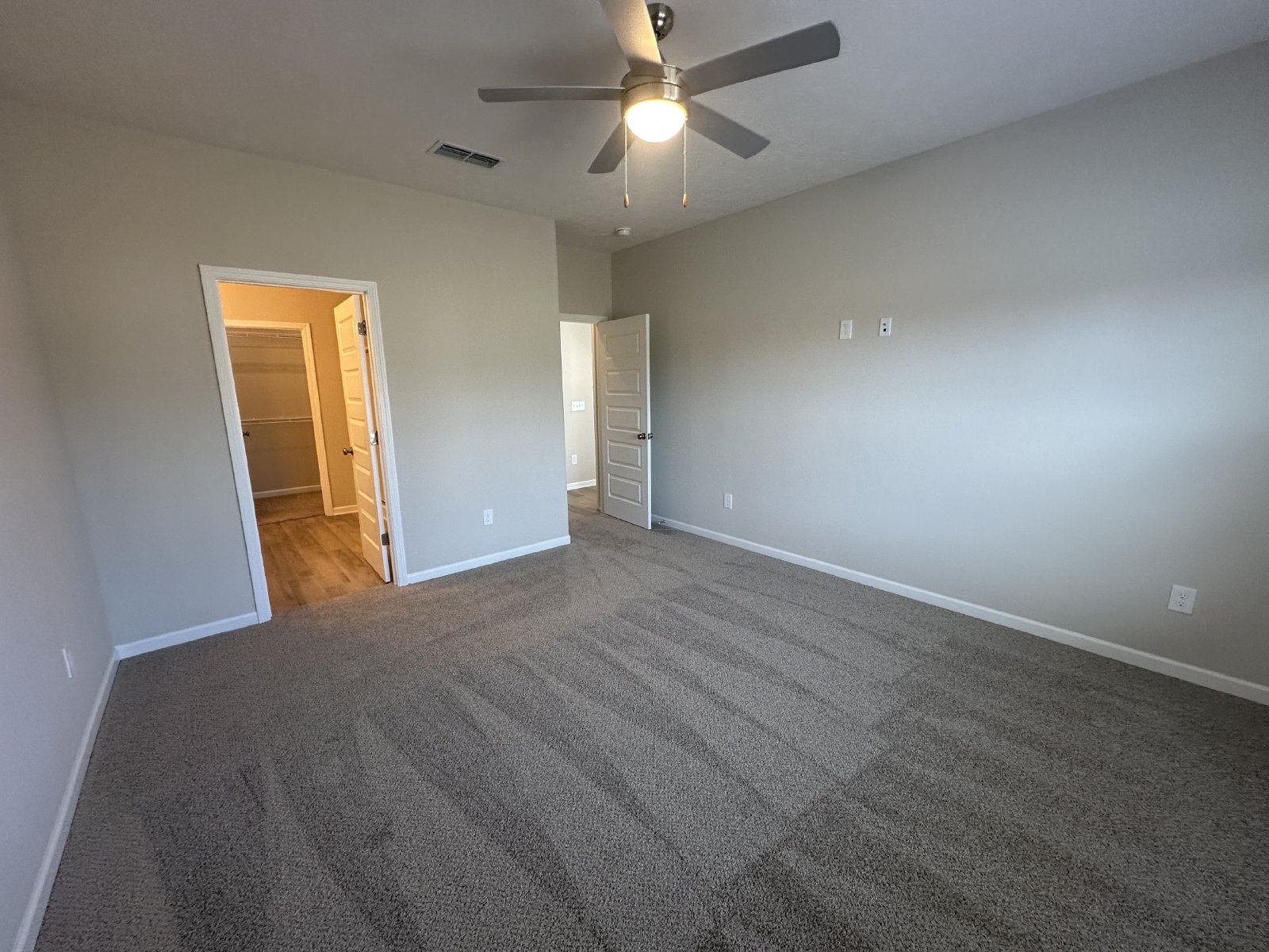 4 Bed 3 Bath Townhome Near The Heart Of Shelbyville! property image