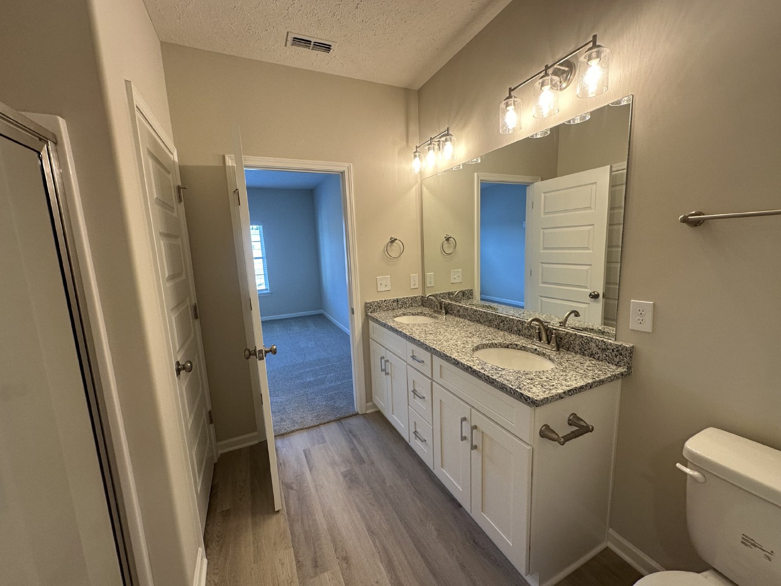 4 Bed 3 Bath Townhome Near The Heart Of Shelbyville! property image