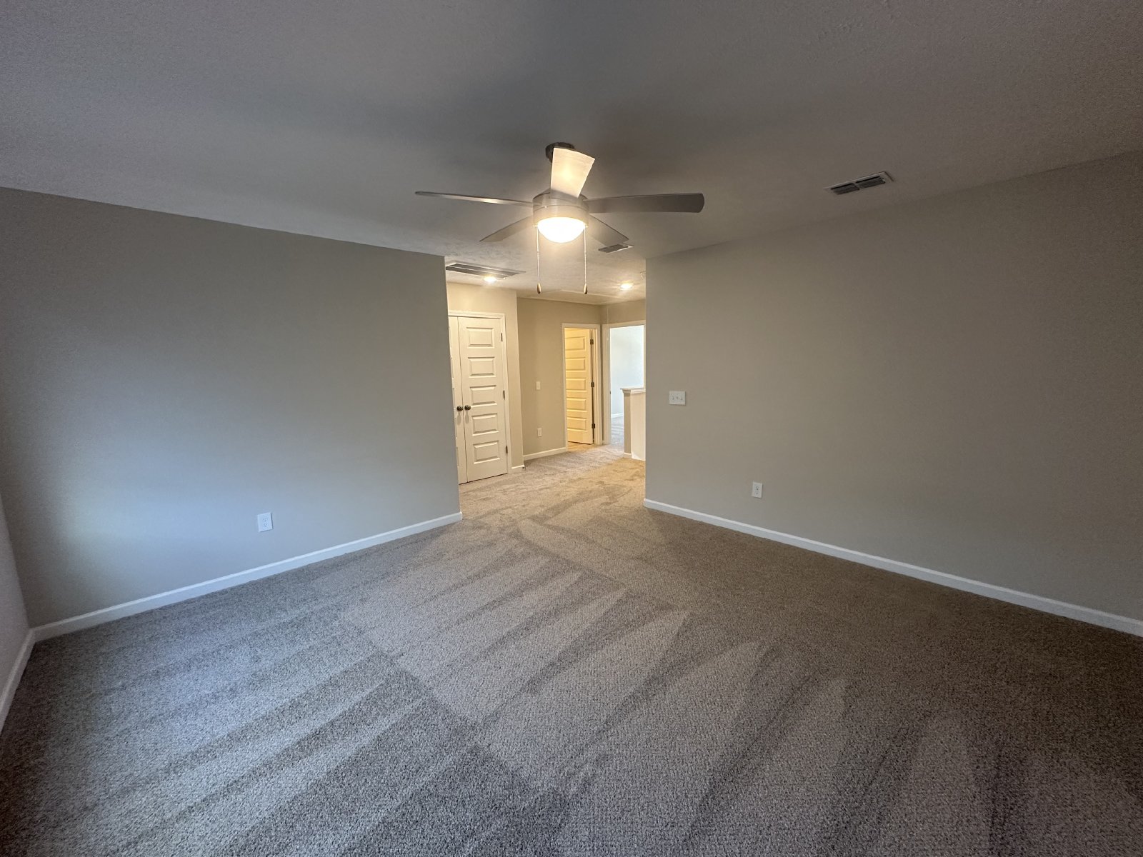 4 Bed 3 Bath Townhome Near The Heart Of Shelbyville! property image