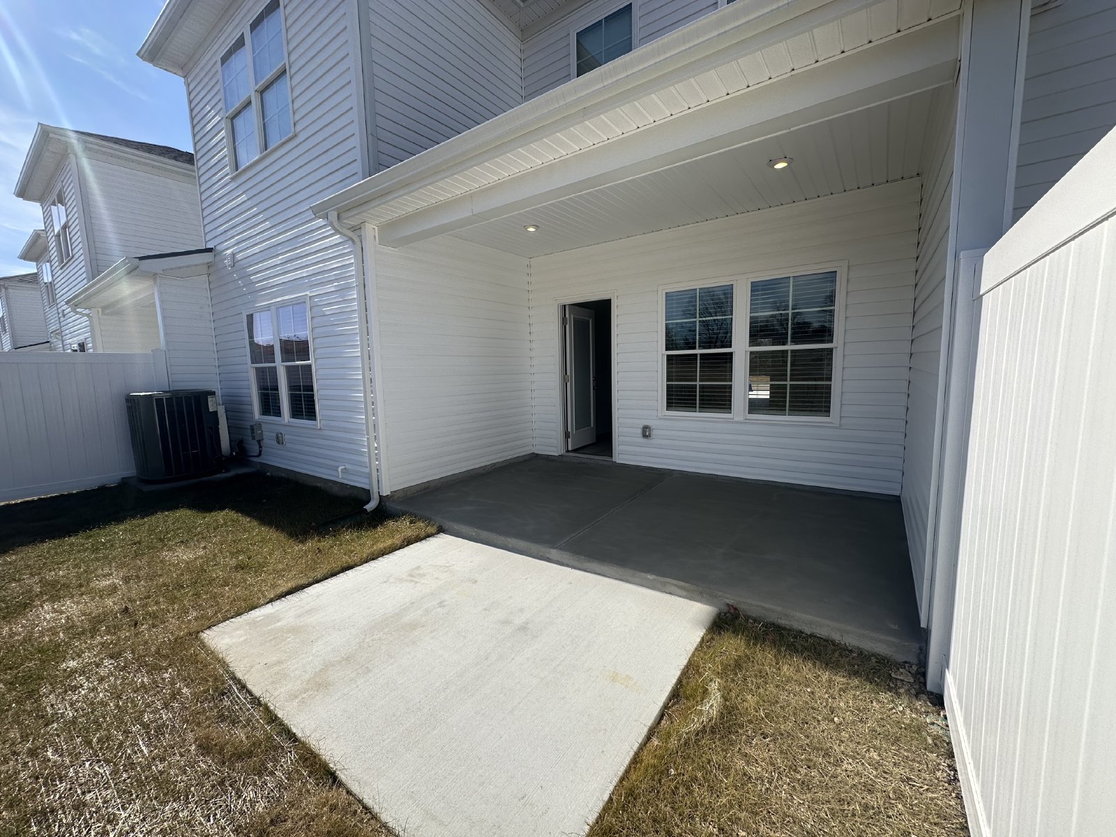 4 Bed 3 Bath Townhome Near The Heart Of Shelbyville! property image