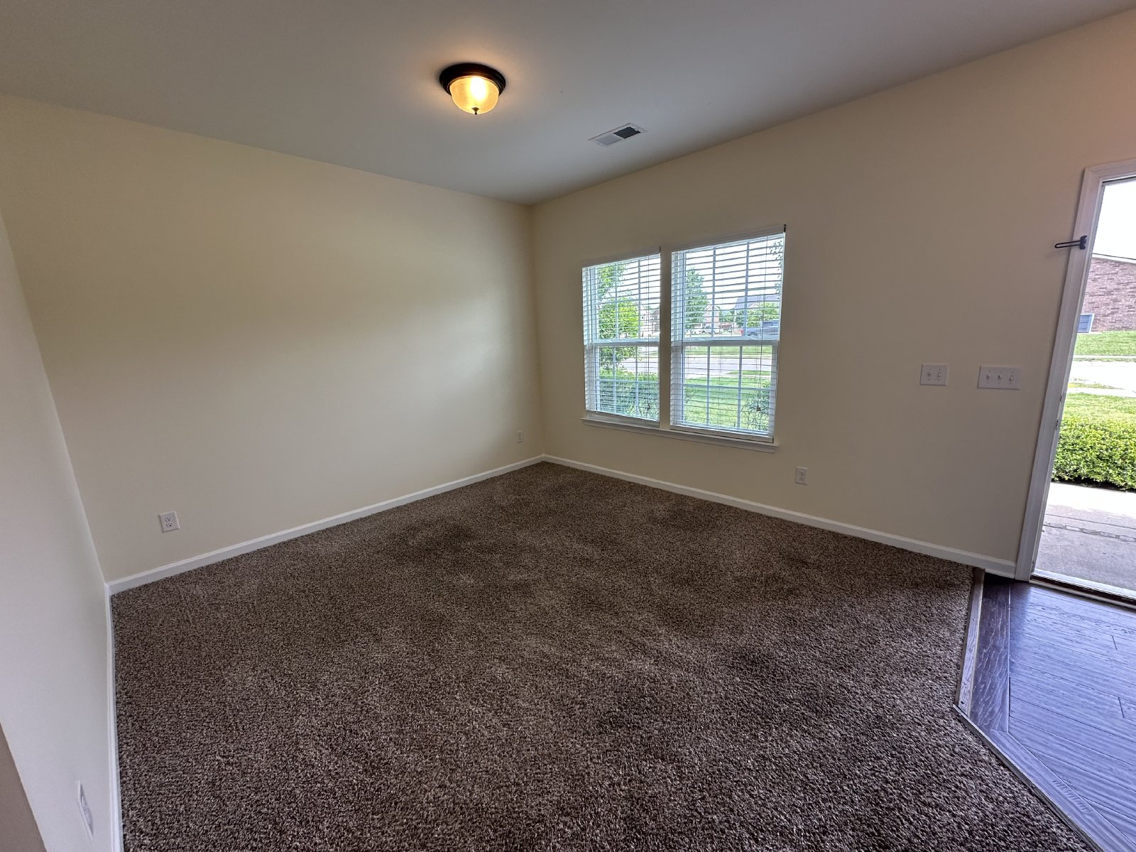 Charming 3BR 2.5BA Home Within Walking Distance To Wilco. Rec Center property image