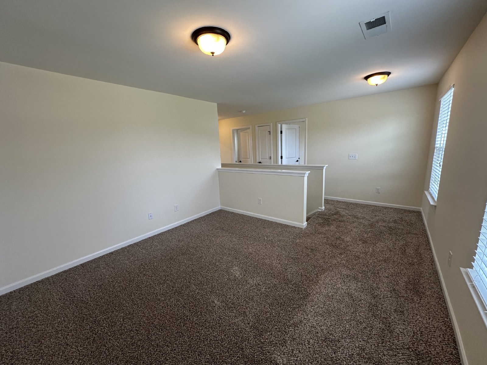 Charming 3BR 2.5BA Home Within Walking Distance To Wilco. Rec Center property image