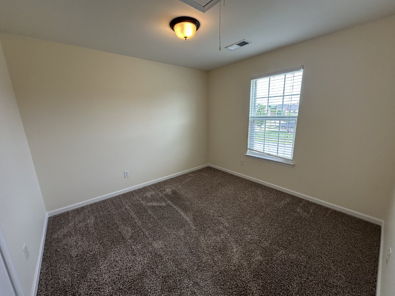 Charming 3BR 2.5BA Home Within Walking Distance To Wilco. Rec Center property image