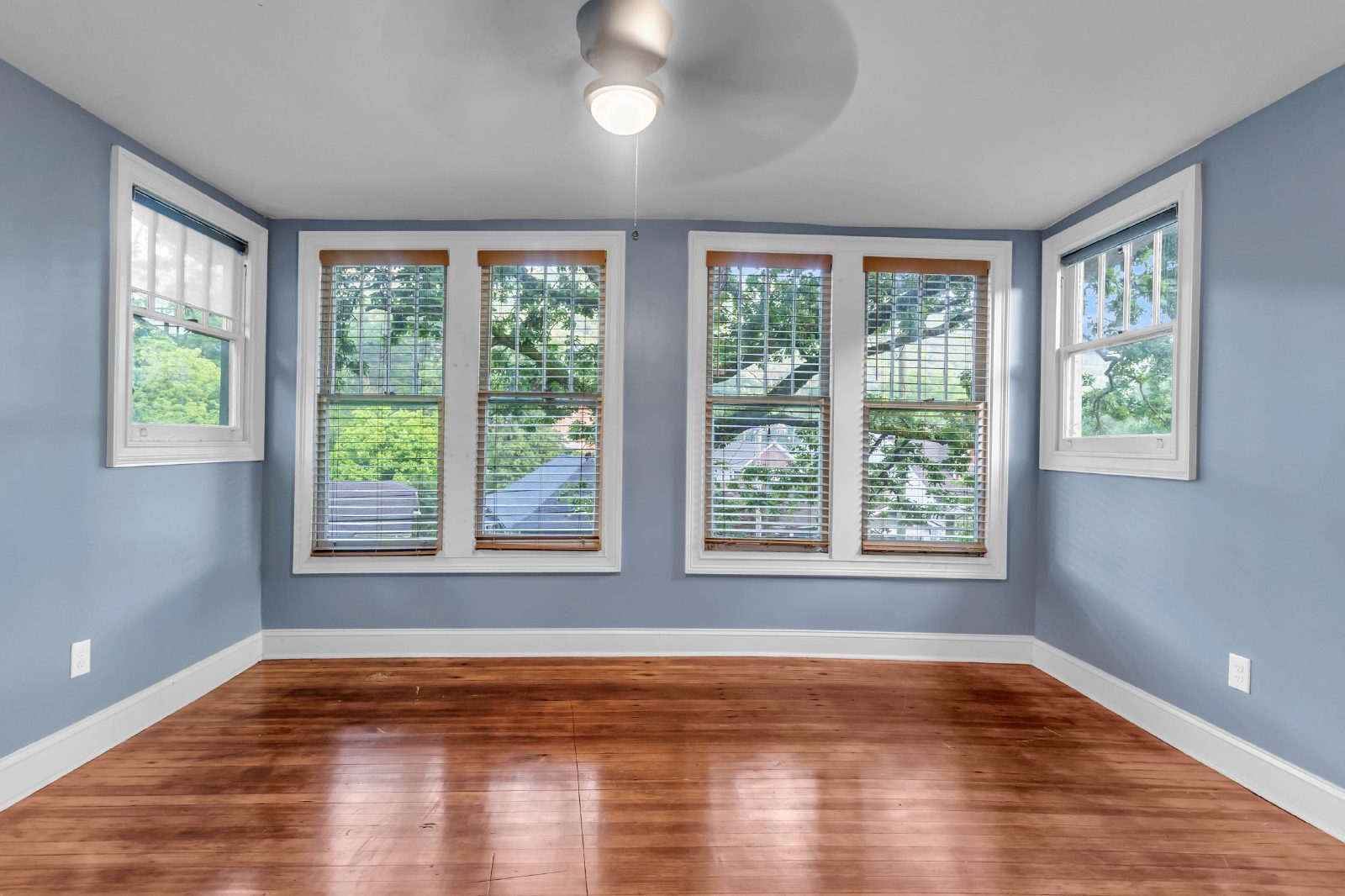 Charming 1920s Gem in the Heart of St. Elmo – 3 Beds, 2 Baths, Fenced Backyard & Oversized Driveway property image