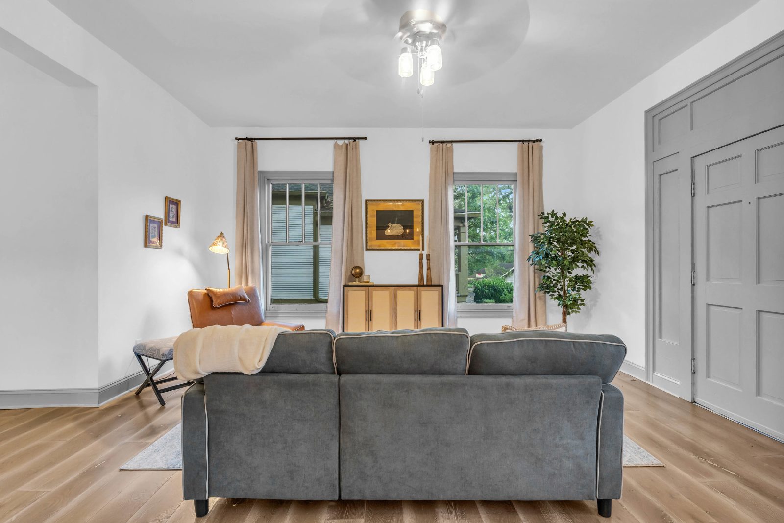 Charming 1920s Gem in the Heart of St. Elmo – 3 Beds, 2 Baths, Fenced Backyard & Oversized Driveway property image
