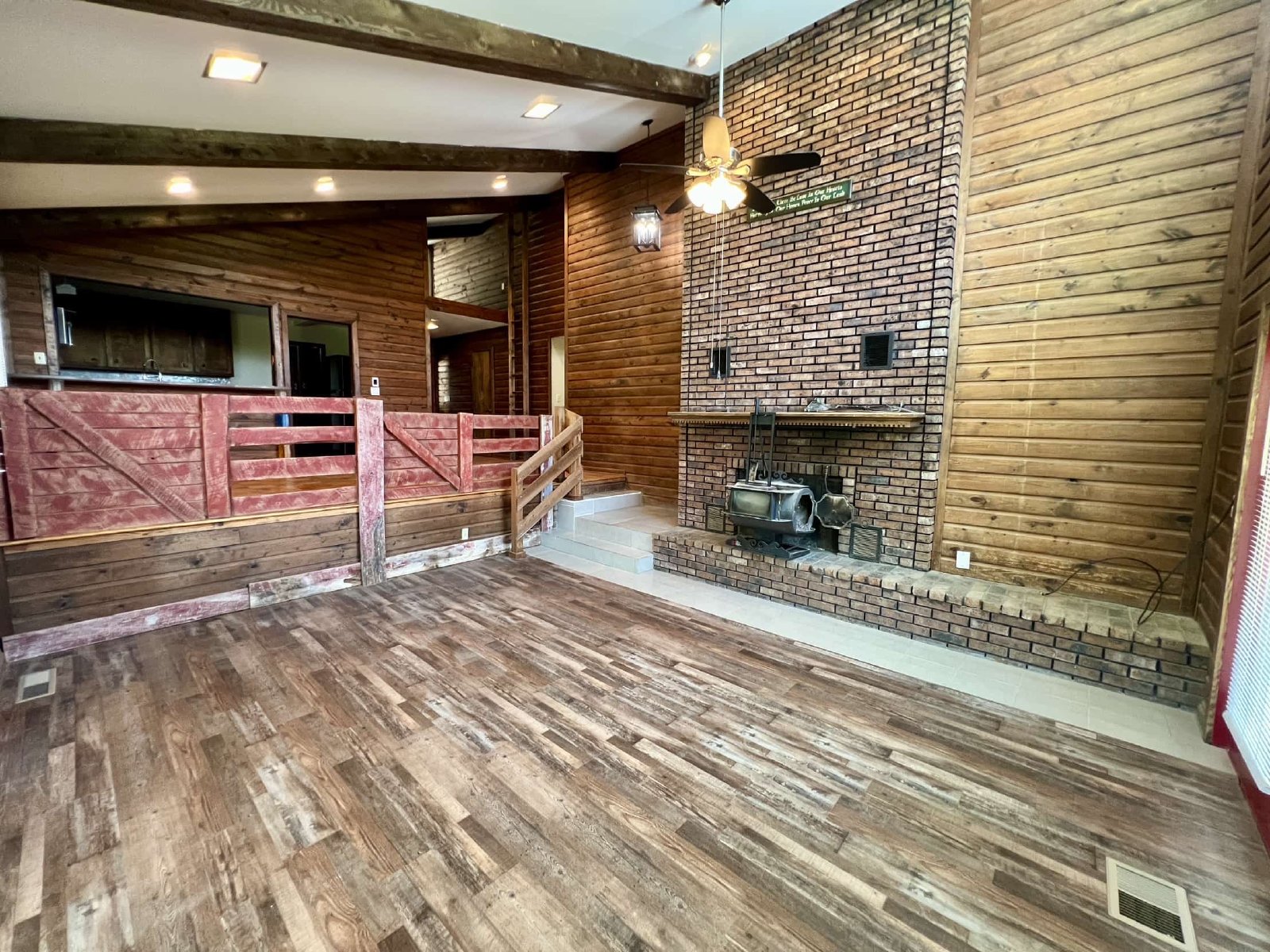 Cabin Style Home on Equestrian Farm *Private Pool* property image