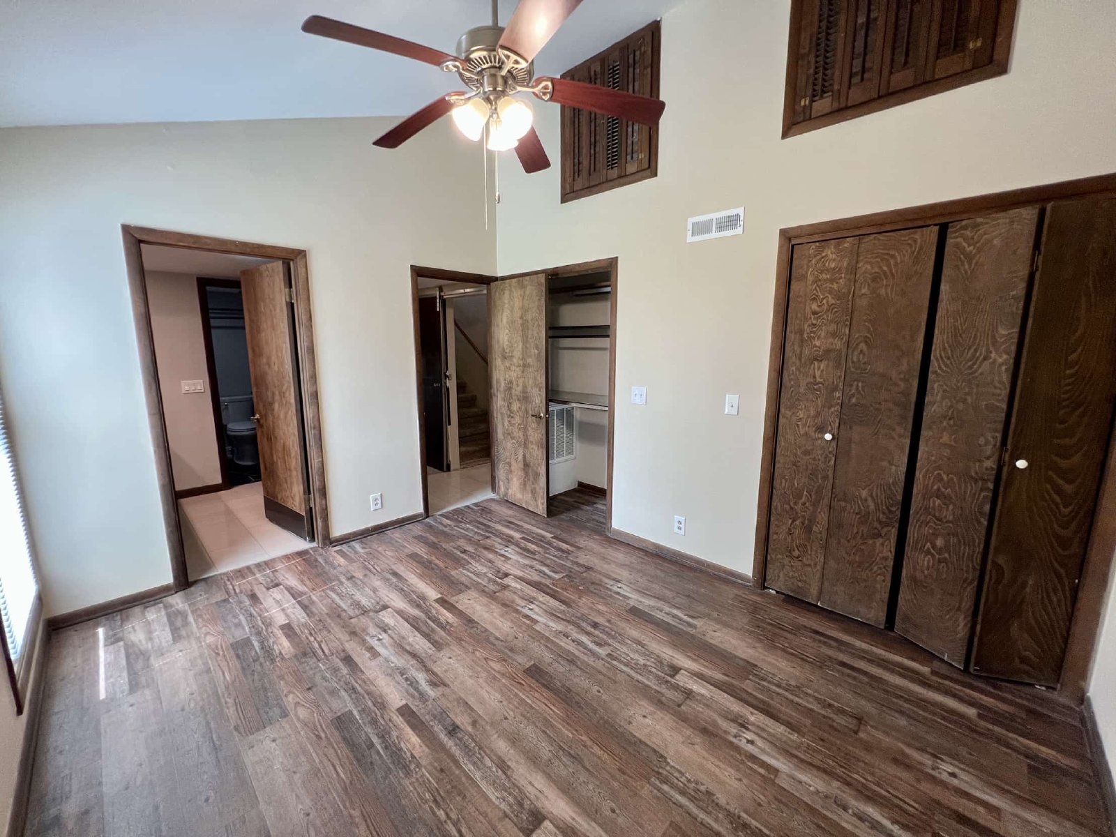 Cabin Style Home on Equestrian Farm *Private Pool* property image